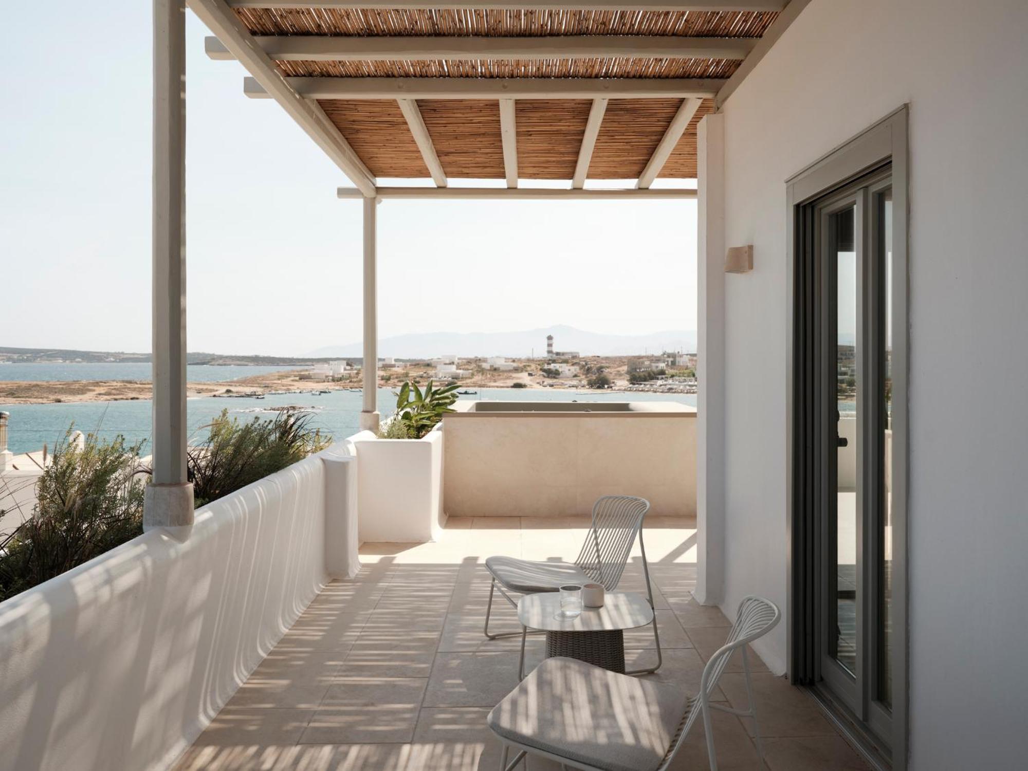 Akria Seaside Suites 나오우사 외부 사진
