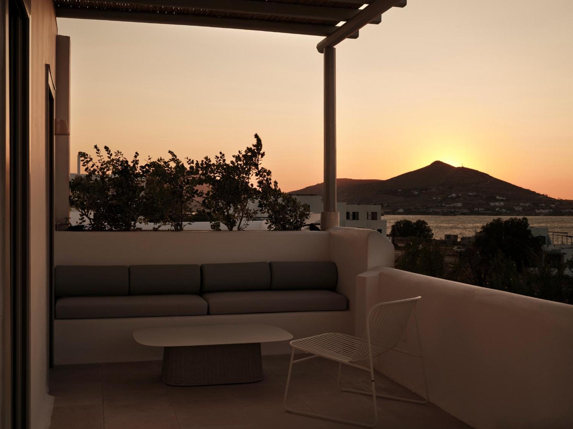 Akria Seaside Suites 나오우사 외부 사진